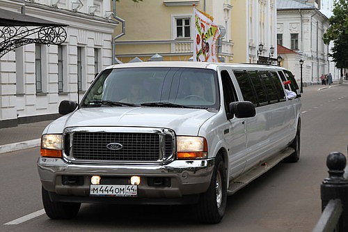 Лимузин FORD в Костроме